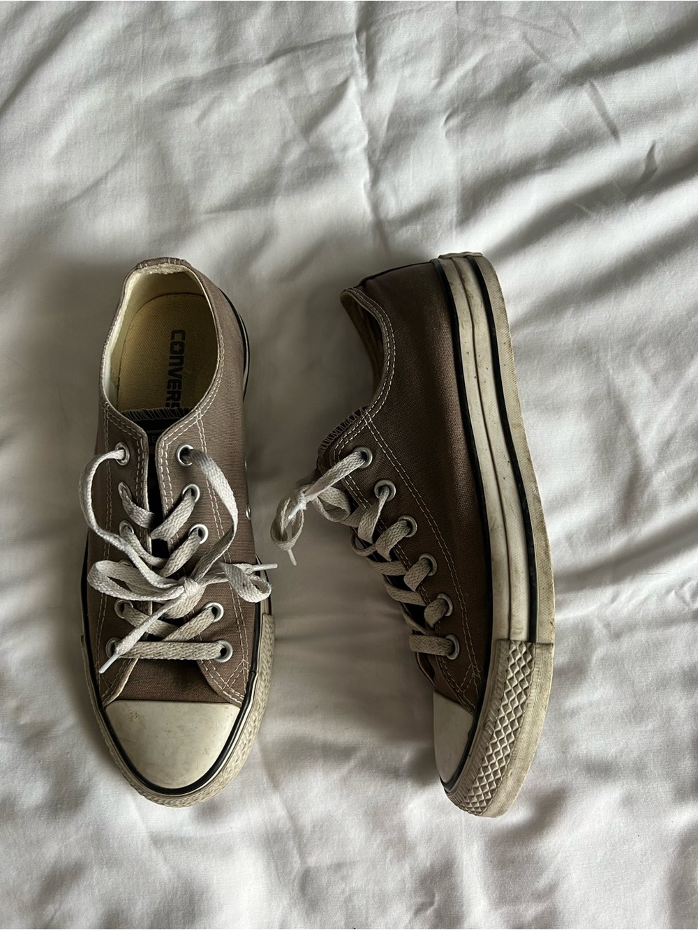 Brown/Tan Converse Sneakers
